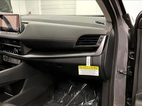 New 2026 Nissan Rogue SV FWD image 35