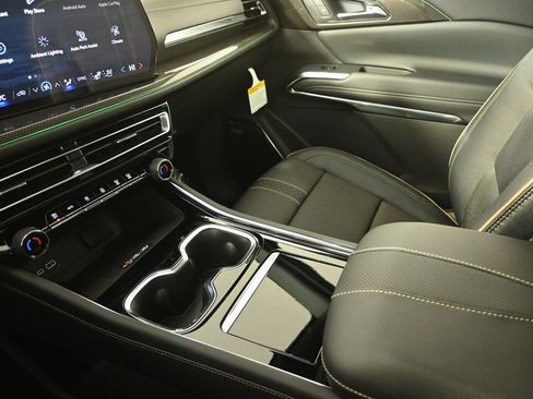 New 2026 Chevrolet Traverse High Country AWD/4WD image 32