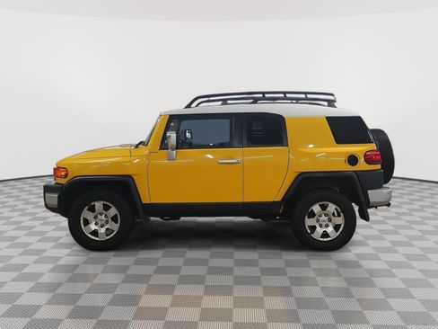 Used 2007 Toyota FJ Cruiser 4WD image 18