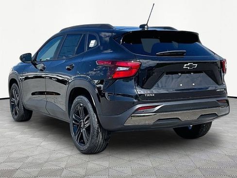New 2026 Chevrolet Trax ACTIV w/ Sunroof Package FWD image 4