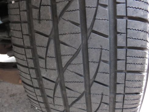 Used 2010 Ford Explorer XLT image 32