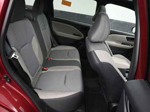 Used 2025 Subaru Forester Premium image 8