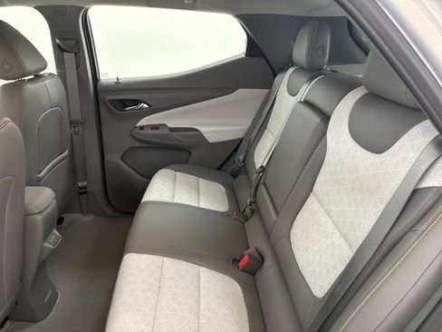 Certified 2022 Chevrolet Bolt EUV Premier FWD image 17