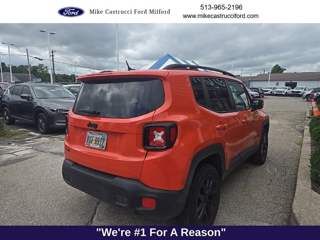 Used 2017 Jeep Renegade Altitude AWD/4WD image 5