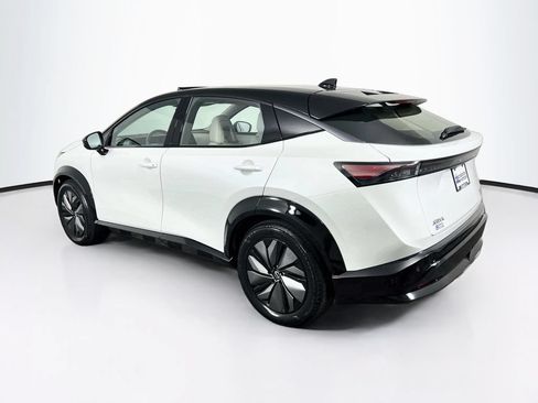 Used 2024 Nissan Ariya AWD image 5