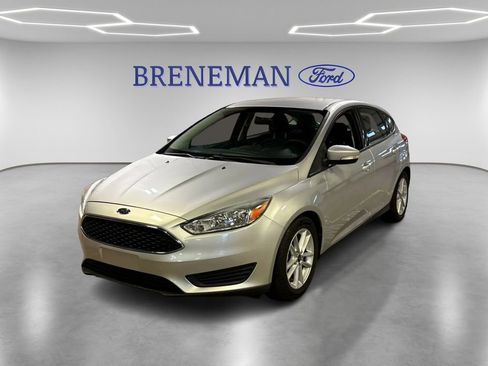 Used 2016 Ford Focus SE w/ Reverse Sensing Package image 1