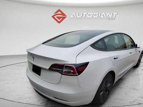Used 2023 Tesla Model 3 Standard Range RWD image 7