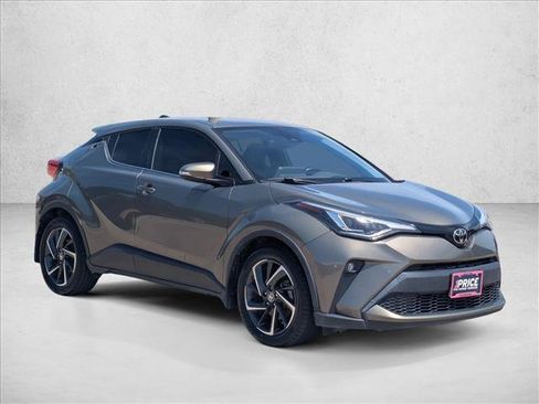 Used 2021 Toyota C-HR Limited FWD image 3