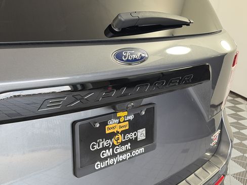 Used 2021 Ford Explorer ST w/ Equipment Group 401A AWD/4WD image 18