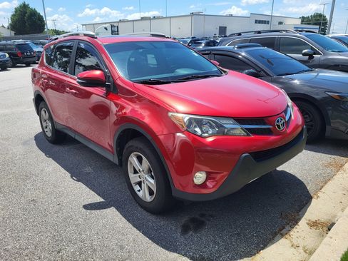 Used 2014 Toyota RAV4 XLE FWD image 3