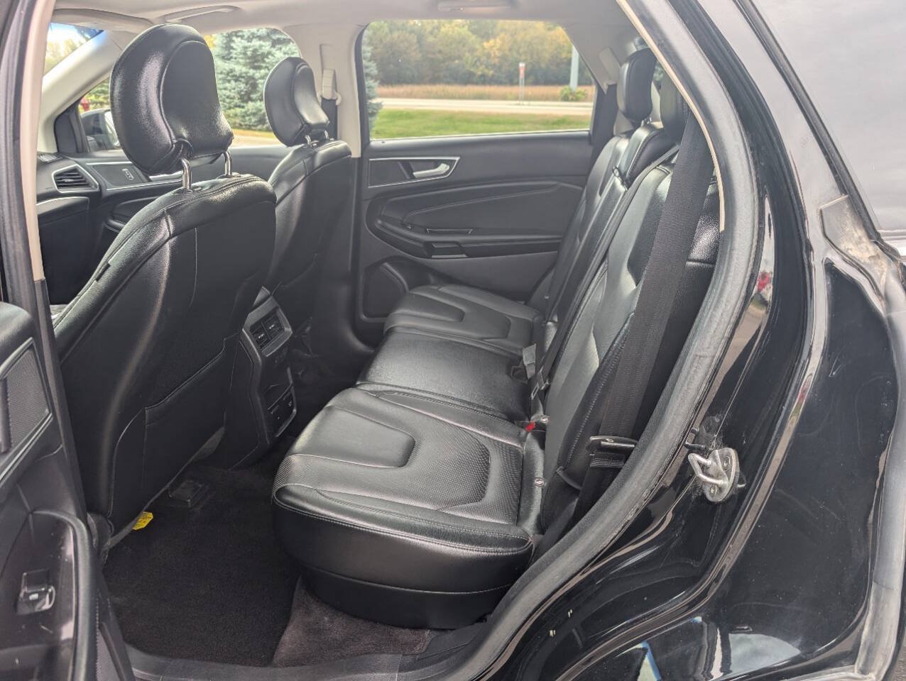 Used 2017 Ford Edge Titanium w/ Equipment Group 301A AWD/4WD image 14