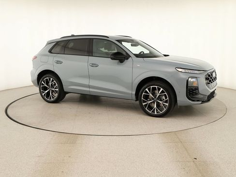 New 2026 Audi Q3 quattro 2.0T AWD/4WD image 9