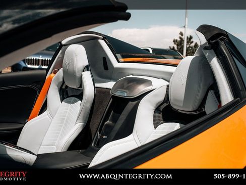 Used 2024 Chevrolet Corvette Stingray Premium Conv w/ Z51 Performance Package RWD image 35