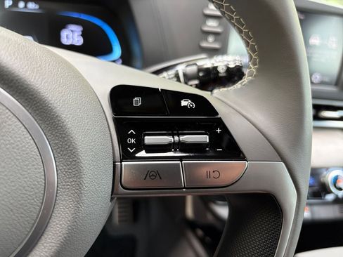 New 2025 Hyundai Elantra Sport image 13