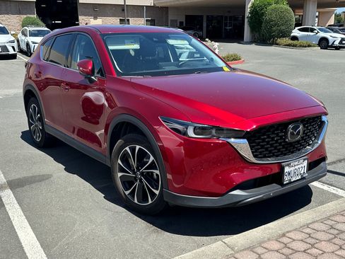 Used 2022 MAZDA CX-5 AWD 2.5 S w/ Premium Plus Pkg image 2