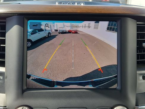 Used 2022 RAM 1500 Laramie AWD/4WD image 22