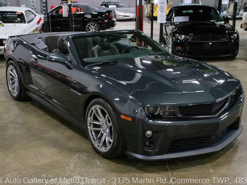 Used 2013 Chevrolet Camaro ZL1 RWD image 10