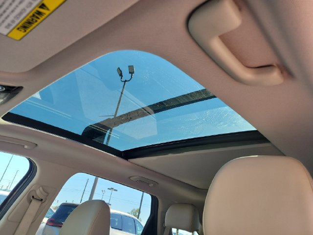 Used 2025 Kia Sorento EX w/ Panoramic Sunroof Package FWD image 12
