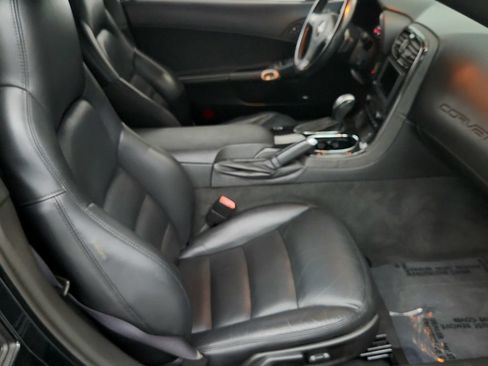 Used 2010 Chevrolet Corvette Grand Sport w/ Preferred Equipment Group RWD image 17