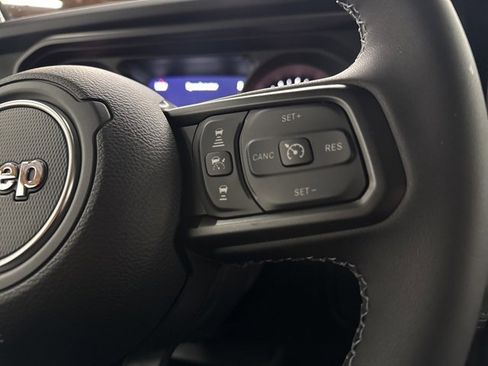 New 2026 Jeep Wrangler Unlimited Rubicon w/ Technology Group image 15