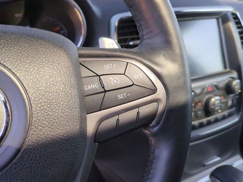 Used 2017 Jeep Grand Cherokee Altitude image 17