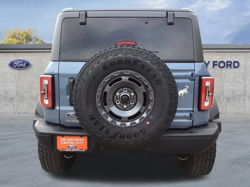 Certified 2025 Ford Bronco Badlands w/ Sasquatch Package image 8