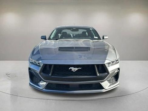 Used 2025 Ford Mustang GT Premium RWD image 2