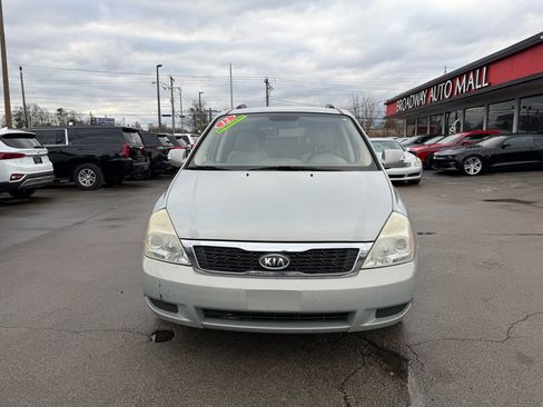 Used 2012 Kia Sedona LX image 8