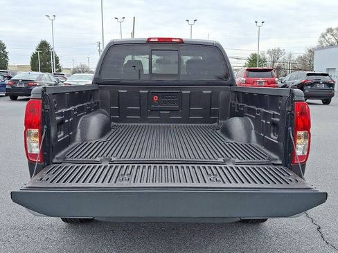 Used 2015 Nissan Frontier SV image 28