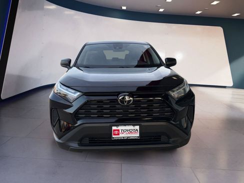 Used 2024 Toyota RAV4 LE FWD image 8