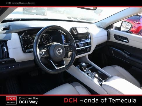 Used 2022 Nissan Pathfinder SL w/ SL Premium Package image 8