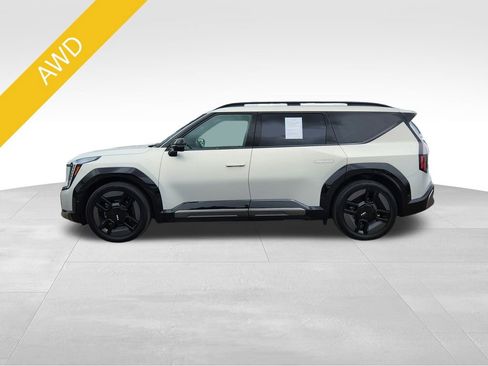 Certified 2024 Kia EV9 GT-Line AWD/4WD image 2