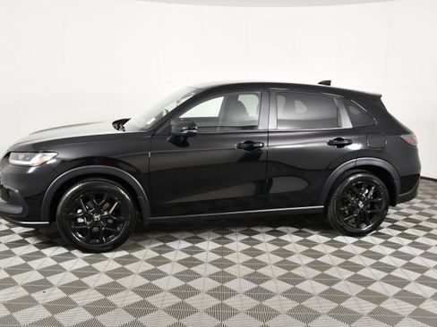 Certified 2025 Honda HR-V Sport image 8
