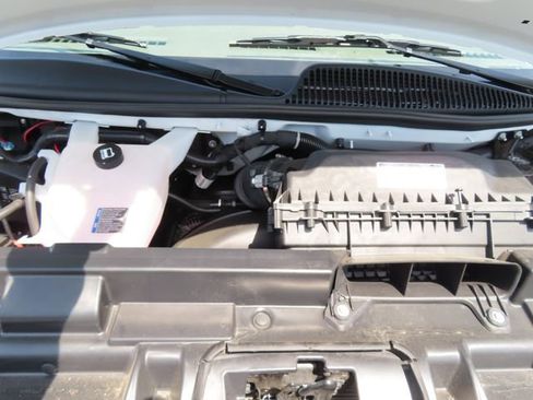 Used 2025 Chevrolet Express 3500 LT w/ LT Preferred Equipment Group RWD image 34