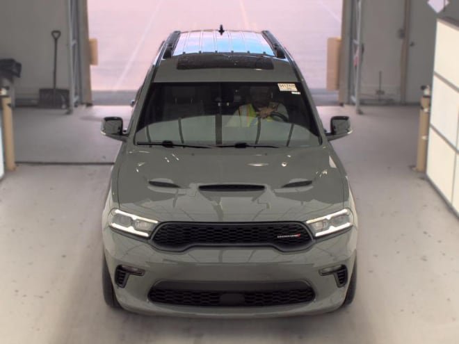 Used 2023 Dodge Durango R/T w/ Tow 'N Go Package AWD/4WD image 2