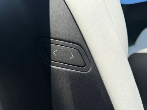 Used 2022 Tesla Model X Plaid AWD/4WD image 17