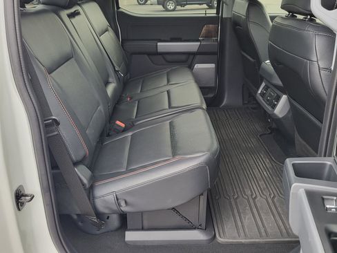 Used 2024 Ford F250 Lariat w/ Lariat Ultimate Package image 11