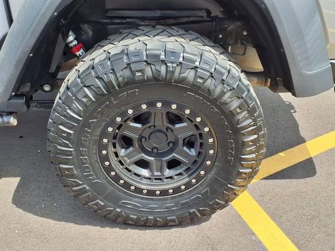 Used 2020 Jeep Gladiator Rubicon AWD/4WD image 26