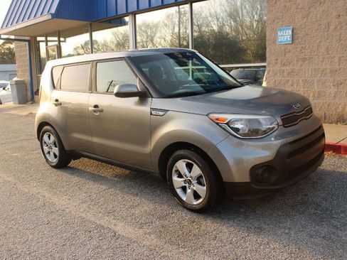 Used 2018 Kia Soul image 4