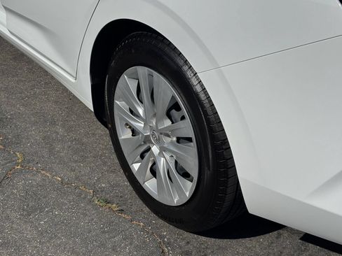 Used 2025 Nissan Sentra S FWD image 25