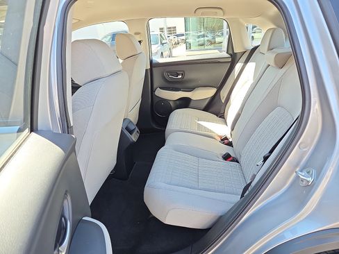 Used 2023 Honda HR-V LX image 11