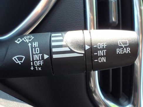 Used 2022 Chevrolet Equinox LT AWD/4WD image 18