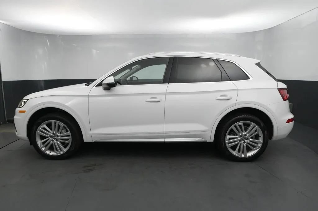 Used 2018 Audi Q5 Prestige w/ Prestige Package AWD/4WD image 2