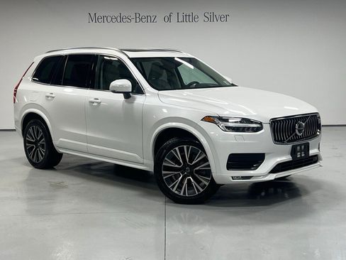 Used 2021 Volvo XC90 T6 Momentum w/ Climate Package image 8