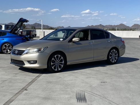 Used 2014 Honda Accord Sport image 11