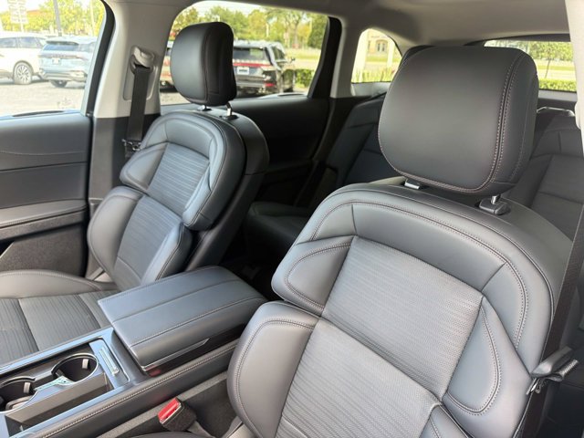 New 2026 Lincoln Nautilus Reserve AWD/4WD image 13