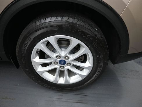 Used 2021 Ford Escape SE w/ Cold Weather Package FWD image 20