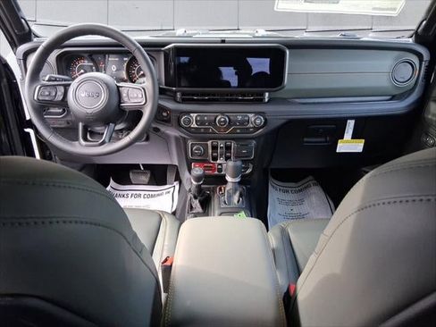 New 2026 Jeep Gladiator Mojave w/ Technology Group image 27