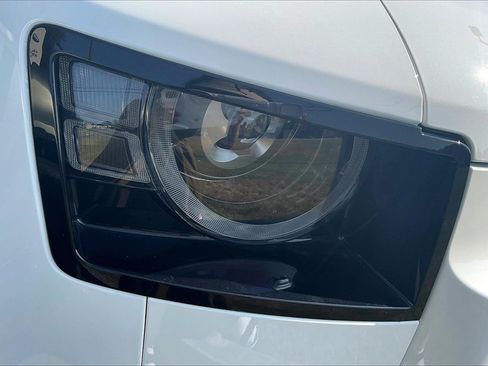 Used 2025 Land Rover Defender 110 V8 image 30