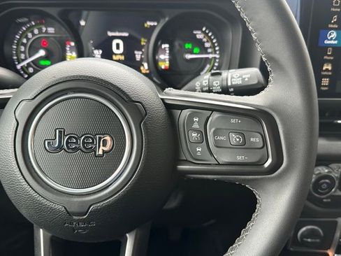 Used 2025 Jeep Wrangler Willys 4xe image 22
